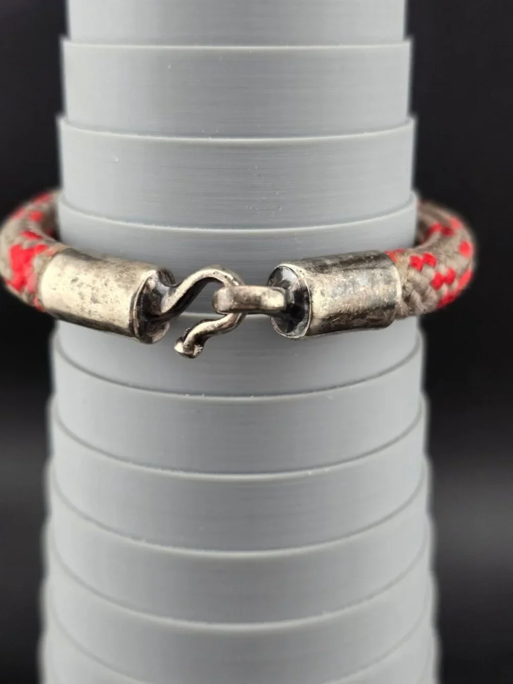 Vintage Mens Snake Red and Gray Cord Bracelet Metal Accents 6.25